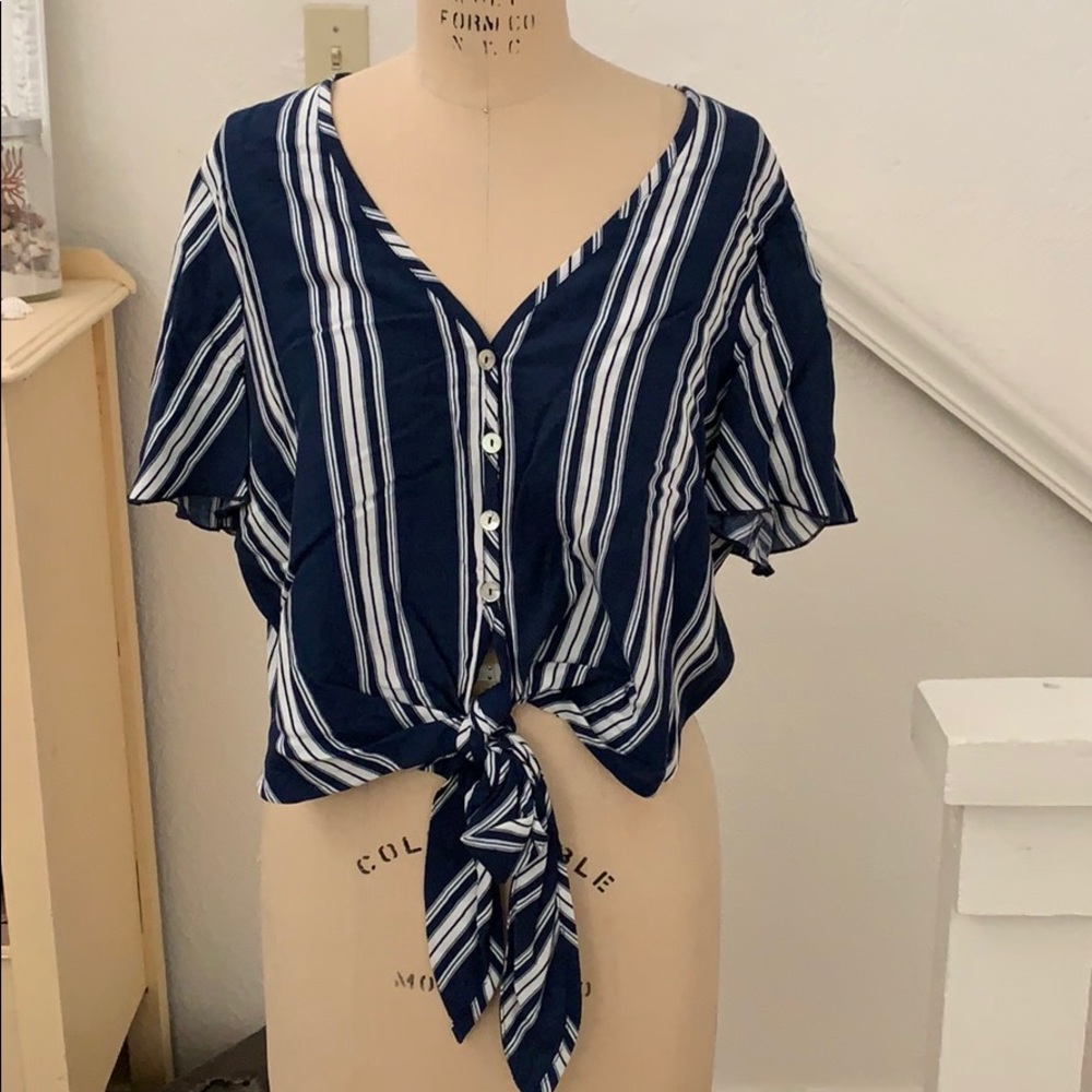 SMYM top, size L